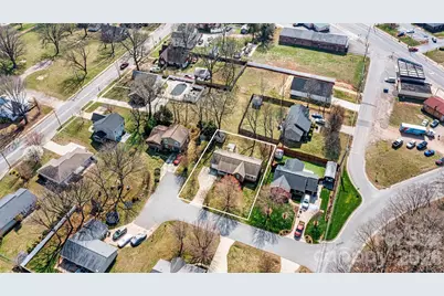 215 Towne Court NW, Conover, NC 28613 - Photo 35