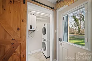 67 Howard St, Asheville, NC 28806 - Photo 17