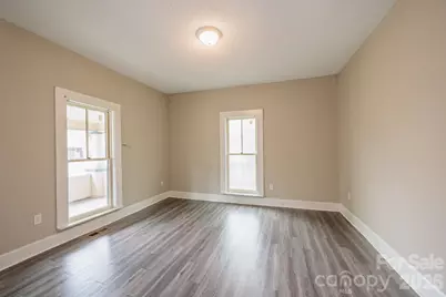 1209 Wilson W Lee Boulevard, Statesville, NC 28677 - Photo 9