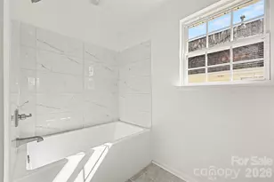 12010 Royal Castle Ct, Charlotte, NC 28277 - Photo 17