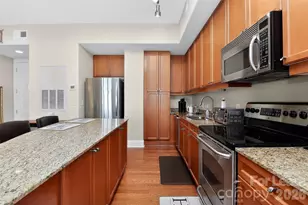 4620 Piedmont Row Dr, Charlotte, NC 28210 - Photo 5