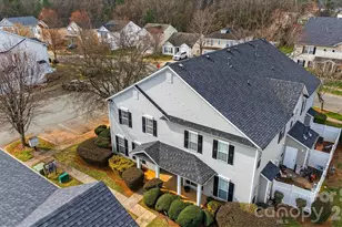 1911 Flushing Ct, Charlotte, NC 28215 - Photo 9