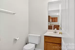 1911 Flushing Ct, Charlotte, NC 28215 - Photo 27