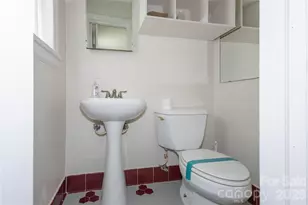 214 N North Dakota St, Charlotte, NC 28216 - Photo 13