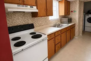 305 Mobley St, Clover, SC 29710 - Photo 13