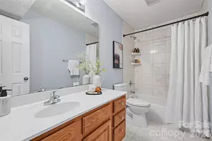 5866 Harris Grove Ln, Charlotte, NC 28212 - Photo 9