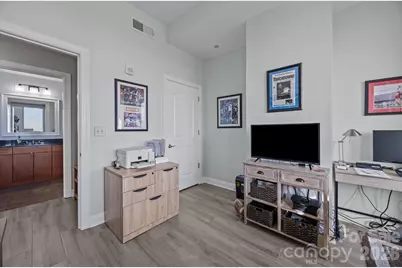 701 Royal Court #1009, Charlotte, NC 28202 - Photo 17