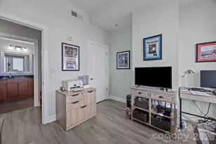 701 Royal Ct, Charlotte, NC 28202 - Photo 17