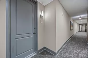 701 Royal Ct, Charlotte, NC 28202 - Photo 3