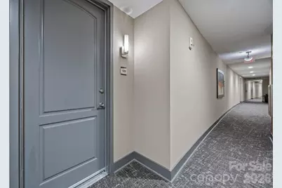 701 Royal Court #1009, Charlotte, NC 28202 - Photo 5