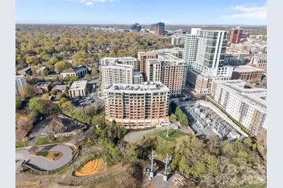 701 Royal Court #1009, Charlotte, NC 28202 - Photo 27