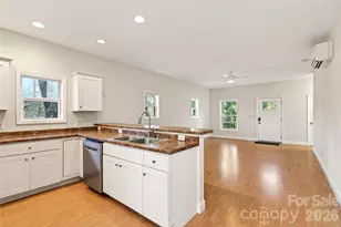 104 Hiawassee Ave, Black Mountain, NC 28711 - Photo 15