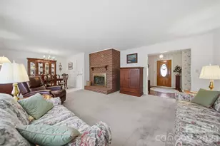 916 Plantation Dr, Lenoir, NC 28645 - Photo 11