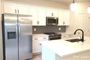 9032 Widden Wy, Charlotte, NC 28269 - Photo 3