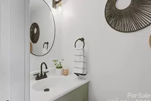 4640 Old Lantern Way, Charlotte, NC 28212 - Photo 13