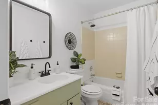 4640 Old Lantern Way, Charlotte, NC 28212 - Photo 17