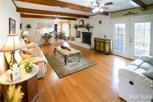 1015 Woodbine Pl NE, Lenoir, NC 28645 - Photo 11