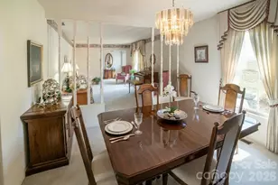 1015 Woodbine Pl NE, Lenoir, NC 28645 - Photo 9