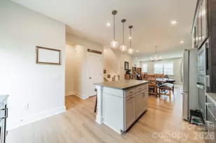 2025 Evolve Wy, Charlotte, NC 28205 - Photo 5