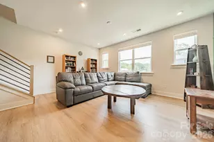 2025 Evolve Wy, Charlotte, NC 28205 - Photo 11