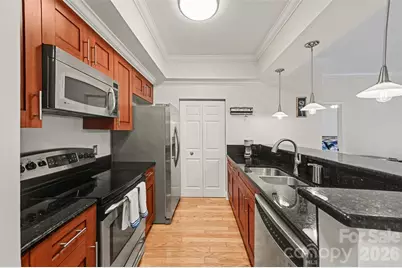 300 W 5th Street #336, Charlotte, NC 28202 - Photo 5