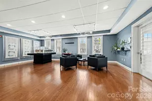 300 W 5th St, Charlotte, NC 28202 - Photo 23