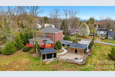 209 Abernathy Street NW, Lenoir, NC 28645 - Photo 3