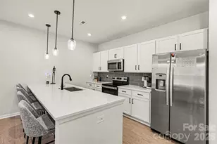 5128 Somerset Hill Ln, Charlotte, NC 28269 - Photo 9