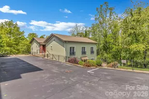 400 Skyloft Dr, Asheville, NC 28801 - Photo 43