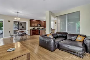 400 Skyloft Dr, Asheville, NC 28801 - Photo 17