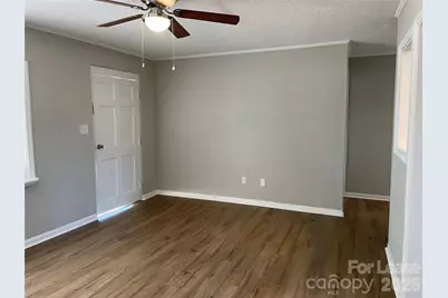 586 Mason Street, Lincolnton, NC 28092 - Photo 3