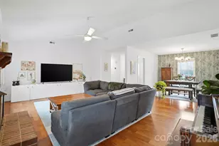 2700 Lytham Dr, Charlotte, NC 28210 - Photo 5