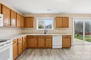 2405 Harwood Hills Ln, Charlotte, NC 28214 - Photo 17