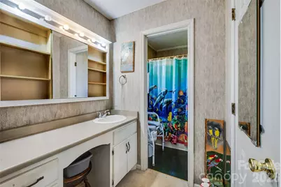 188 Oak Forest Circle, Gaffney, SC 29341 - Photo 15