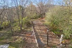 161 Pandora Cir, Canton, NC 28716 - Photo 11