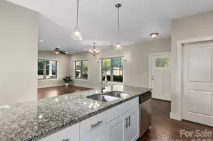 4 Grinnell St, Asheville, NC 28806 - Photo 9