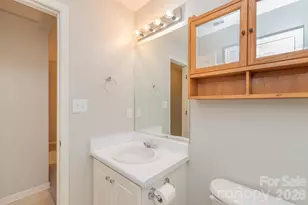 215 E Middlebury Ln SW, Aiken, SC 29803 - Photo 21