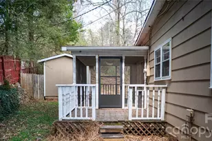 813 Severt Circle NE, Lenoir, NC 28645 - Photo 7