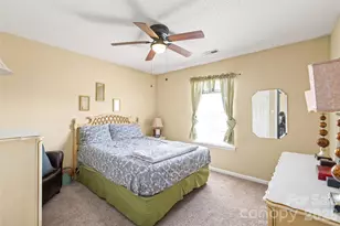 12205 Westbury Glen Ct, Charlotte, NC 28262 - Photo 39