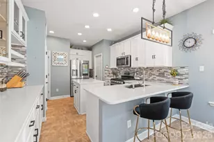 12205 Westbury Glen Ct, Charlotte, NC 28262 - Photo 19