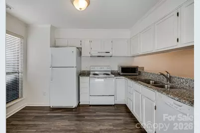11020 Carmel Crossing Road, Charlotte, NC 28226 - Photo 3
