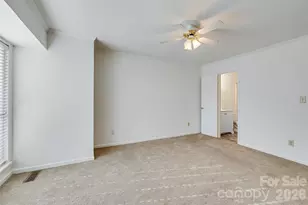 11020 Carmel Crossing Rd, Charlotte, NC 28226 - Photo 15