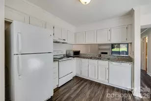 11020 Carmel Crossing Rd, Charlotte, NC 28226 - Photo 5