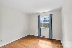 1 Clearbrook Rd, Asheville, NC 28805 - Photo 9