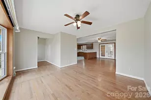 2010 Elizabeth Ave, Hickory, NC 28602 - Photo 3