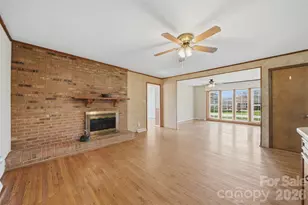 2010 Elizabeth Ave, Hickory, NC 28602 - Photo 11