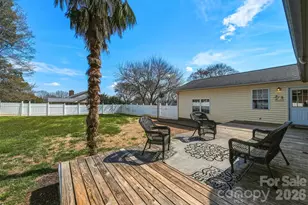 2010 Elizabeth Ave, Hickory, NC 28602 - Photo 25