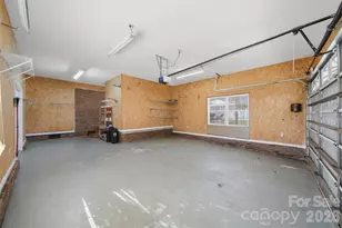 2010 Elizabeth Ave, Hickory, NC 28602 - Photo 23