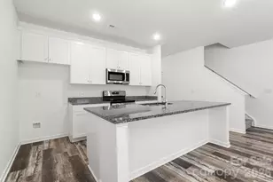 112 Angle St, Cherryville, NC 28021 - Photo 9