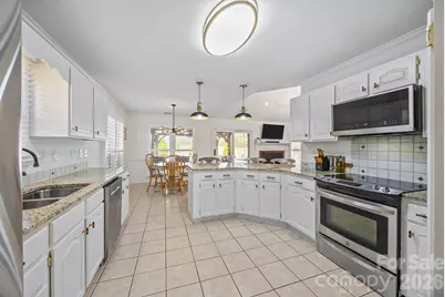 646 Franklin Grove Drive, Mooresville, NC 28115 - Photo 15